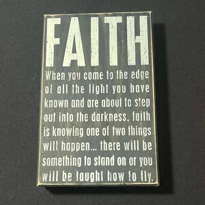 Wooden distressed wall art “FAITH” 7” x 11” GUC